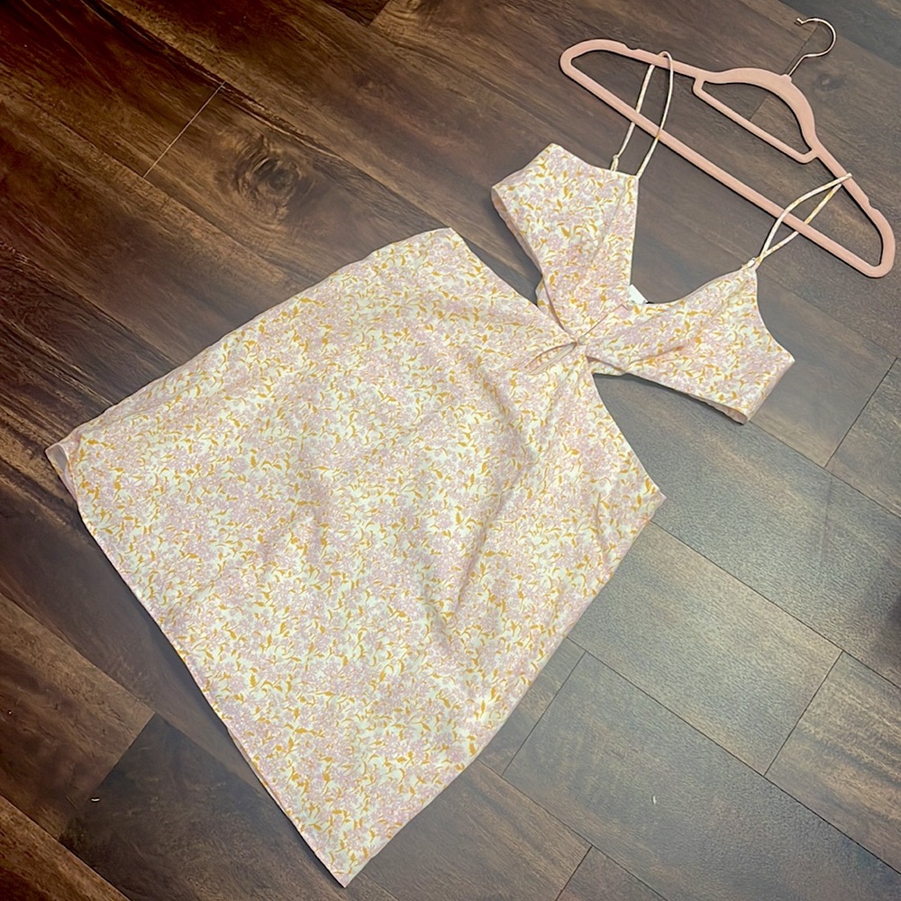 ZARA cutie floral cutout dress